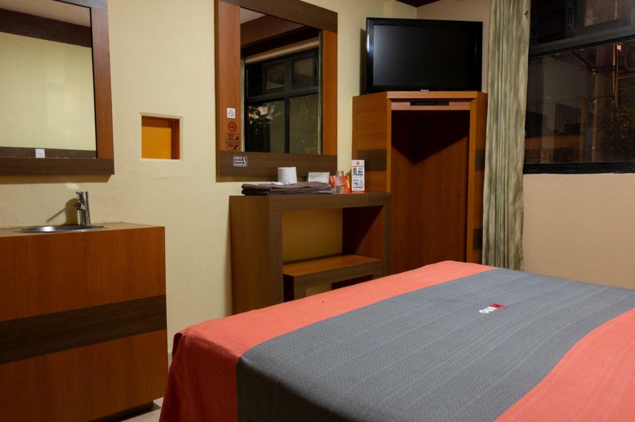 Hotel H - Fabiola Adults Only เม็กซิโกซิตี้ ภายนอก รูปภาพ